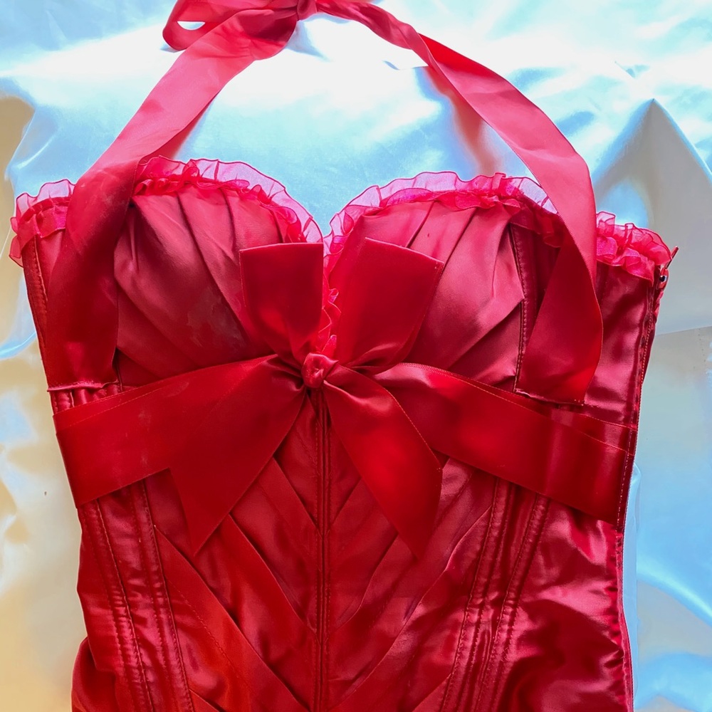 Red Delicate Lace Corset